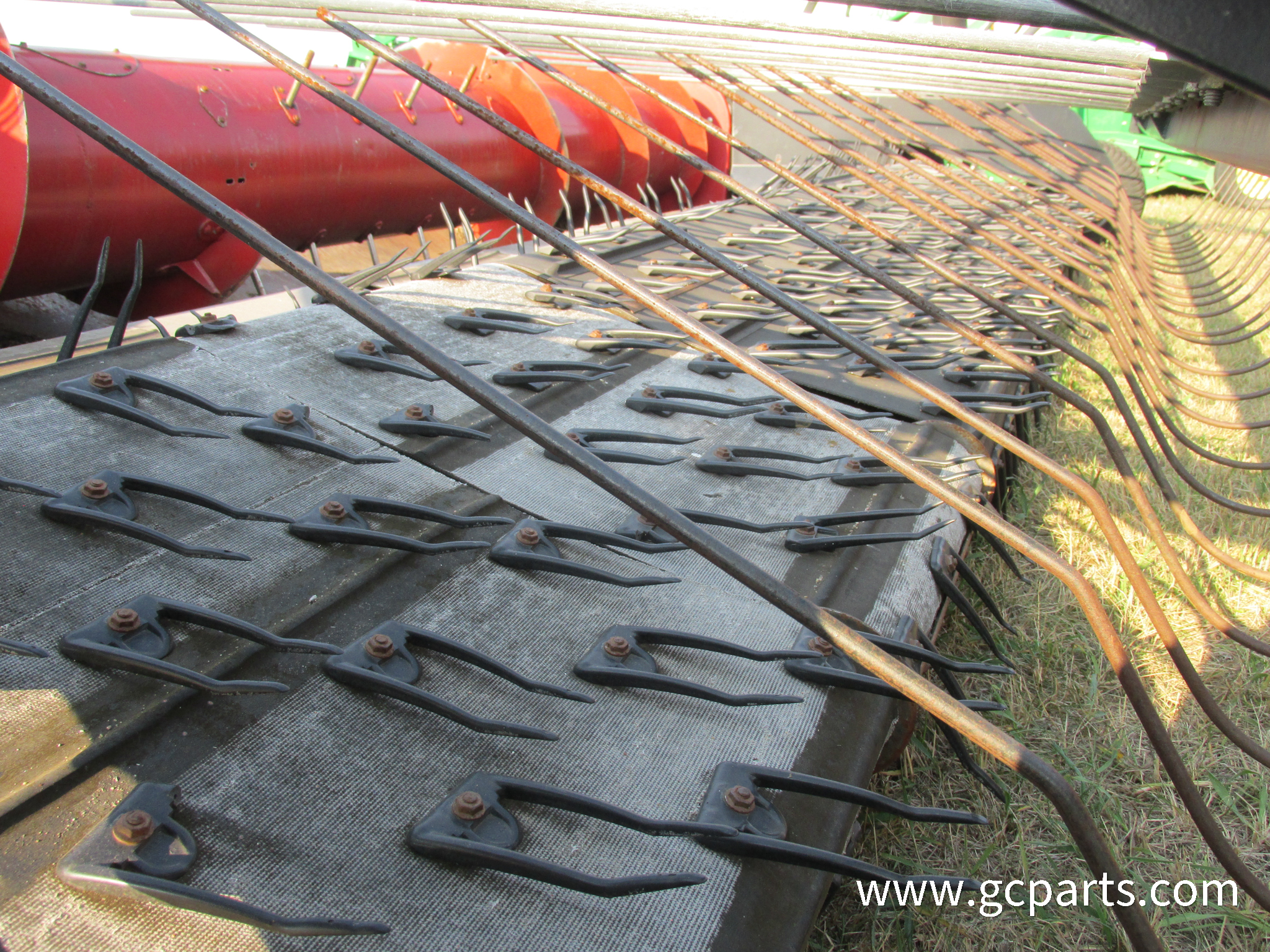 2016 HEADER W/14FT SWATHMASTER